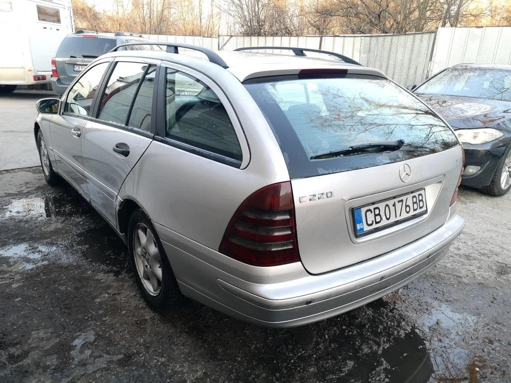Mercedes-Benz C 200, снимка 2 - Автомобили и джипове - 53811129