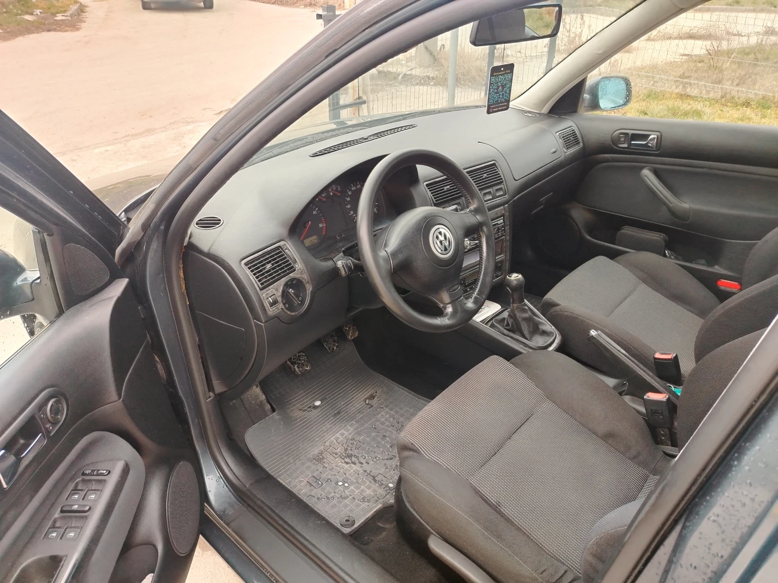 VW Golf IV, high line , снимка 8 - Автомобили и джипове - 54132586