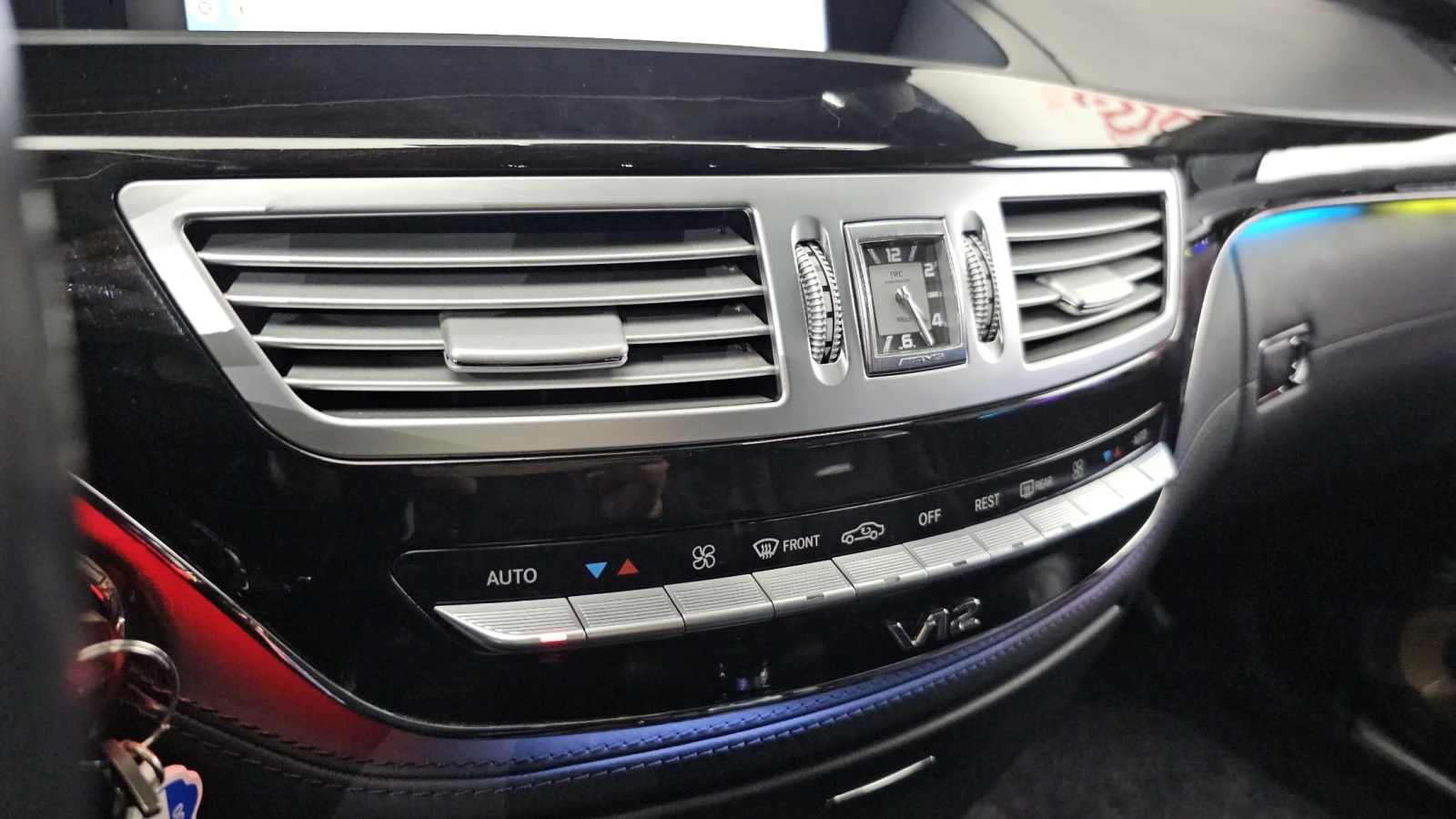 Mercedes-Benz S 65 AMG V12* МАСАЖ* ОБДУХ* FULL* NIGHT VISION* КРАЙНА ЦЕНА, снимка 11 - Автомобили и джипове - 54243597