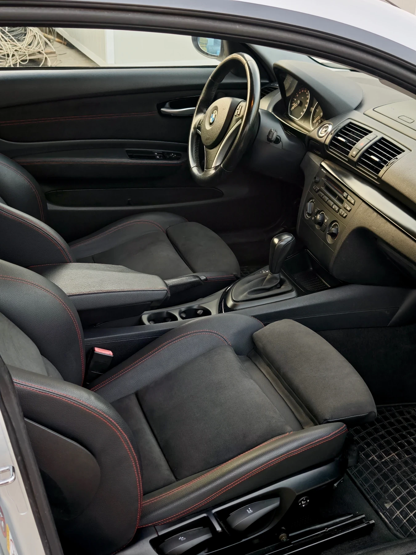 BMW 118, снимка 9 - Автомобили и джипове - 54631439