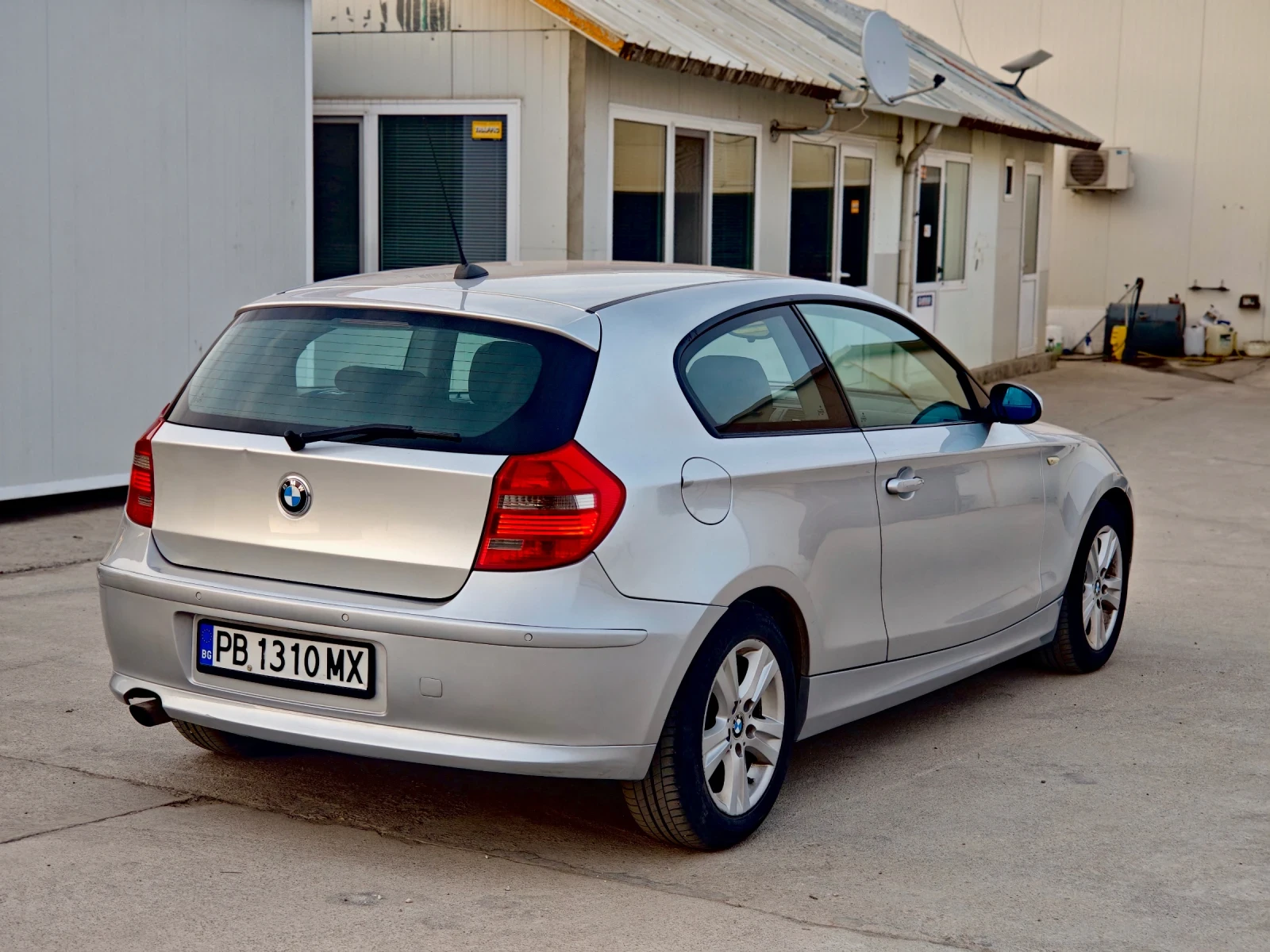 BMW 118, снимка 3 - Автомобили и джипове - 54631439