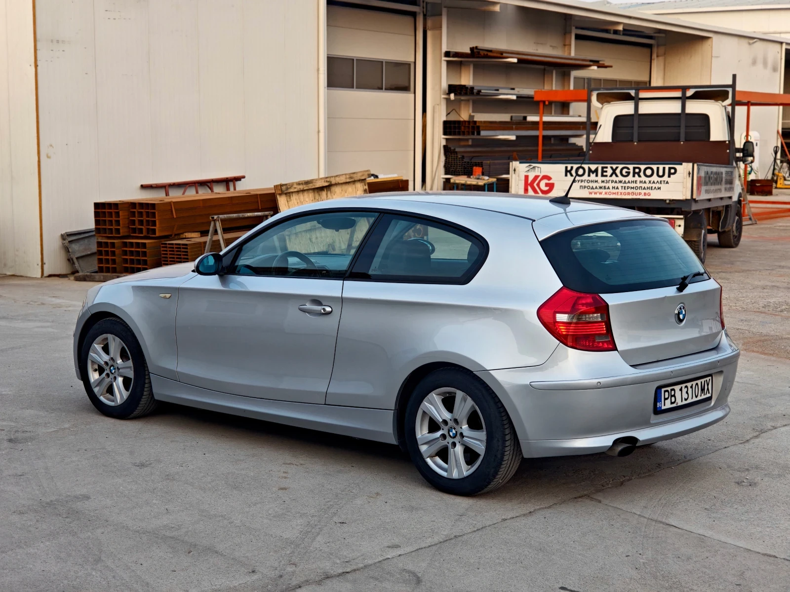 BMW 118, снимка 5 - Автомобили и джипове - 54631439