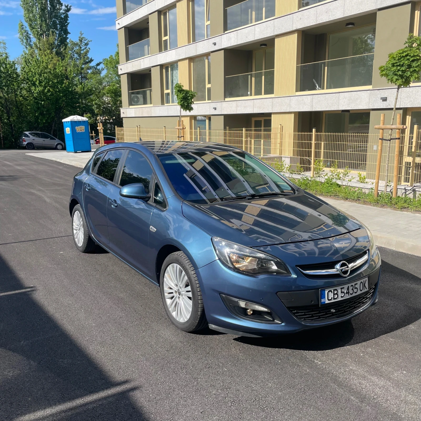 Opel Astra 1.4 TURBO FACE LIFTE COSMO, снимка 4 - Автомобили и джипове - 54668252