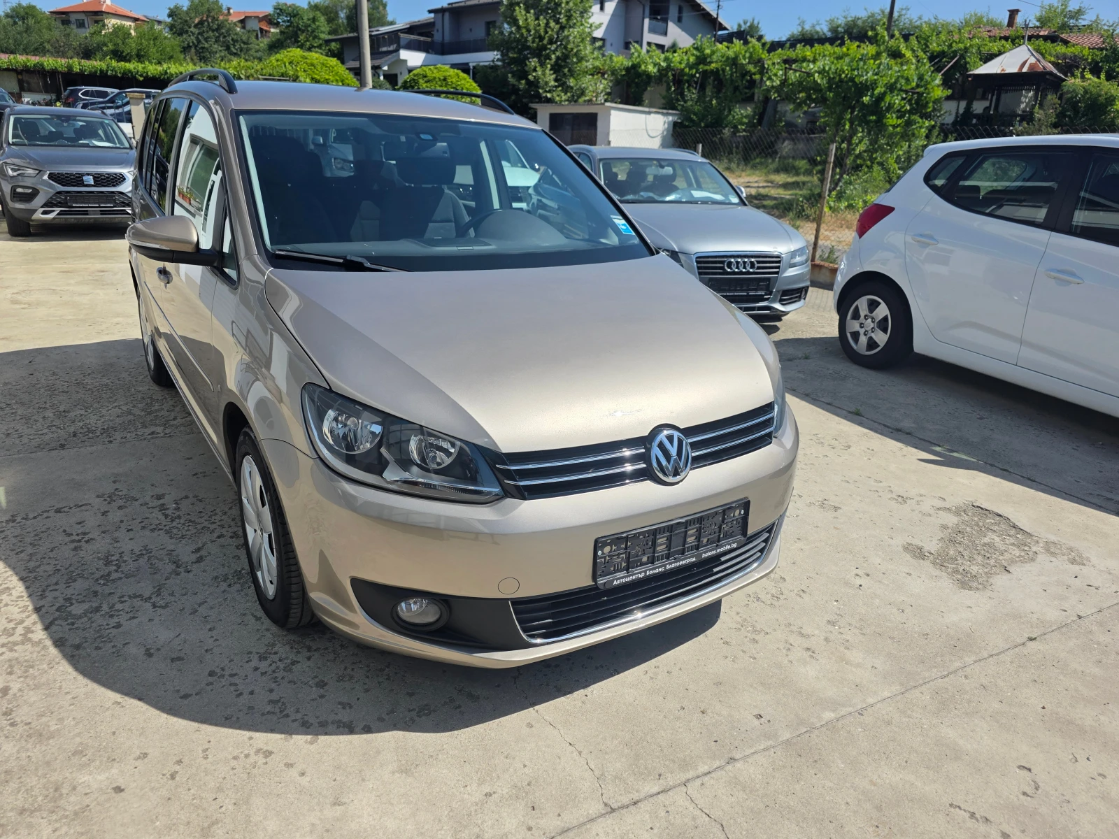VW Touran 1.6TDI 195000km