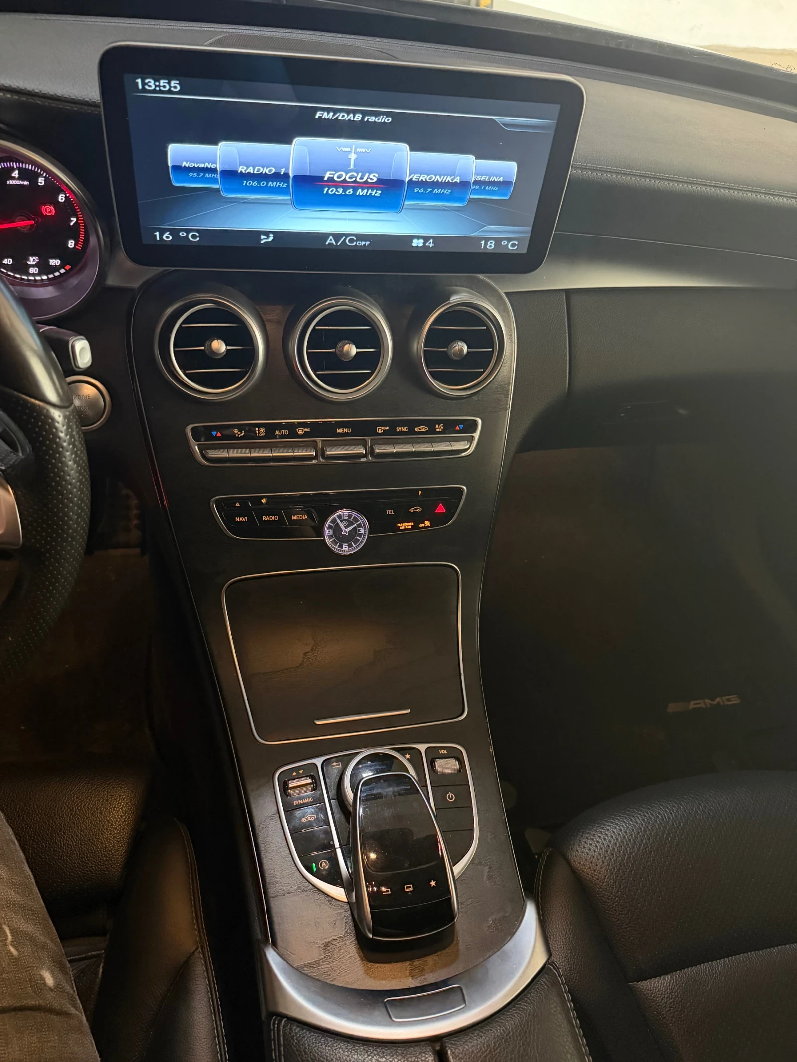 Mercedes-Benz C 400 4 Matic, снимка 14 - Автомобили и джипове - 55457542