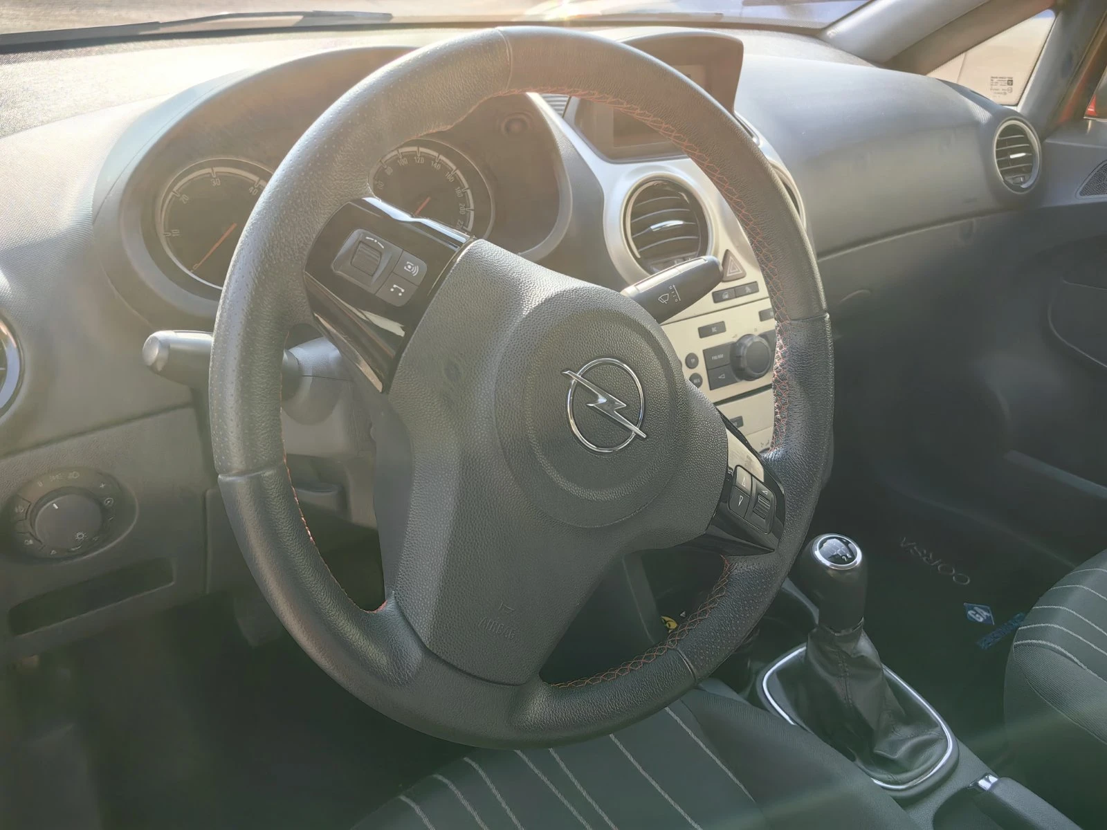 Opel Corsa OPC Line, снимка 16 - Автомобили и джипове - 55622283