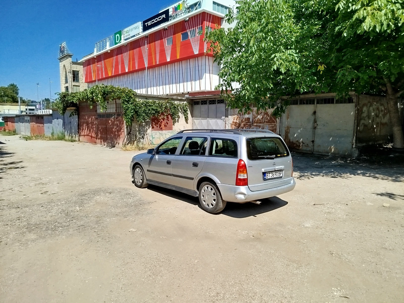 Opel Astra, снимка 8 - Автомобили и джипове - 55671618