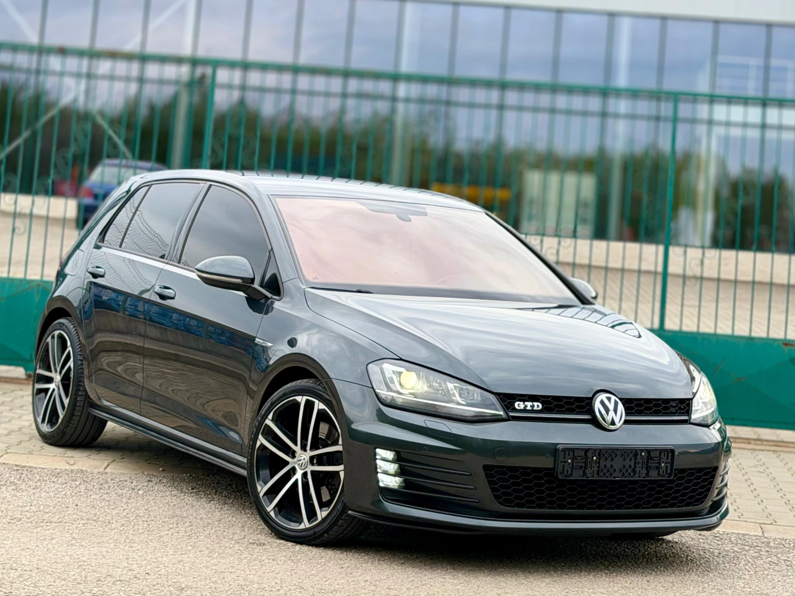 VW Golf 2.0TDi~184hp~GTD~DSG~KEYLESS GO | Mobile.bg � ����������� 3