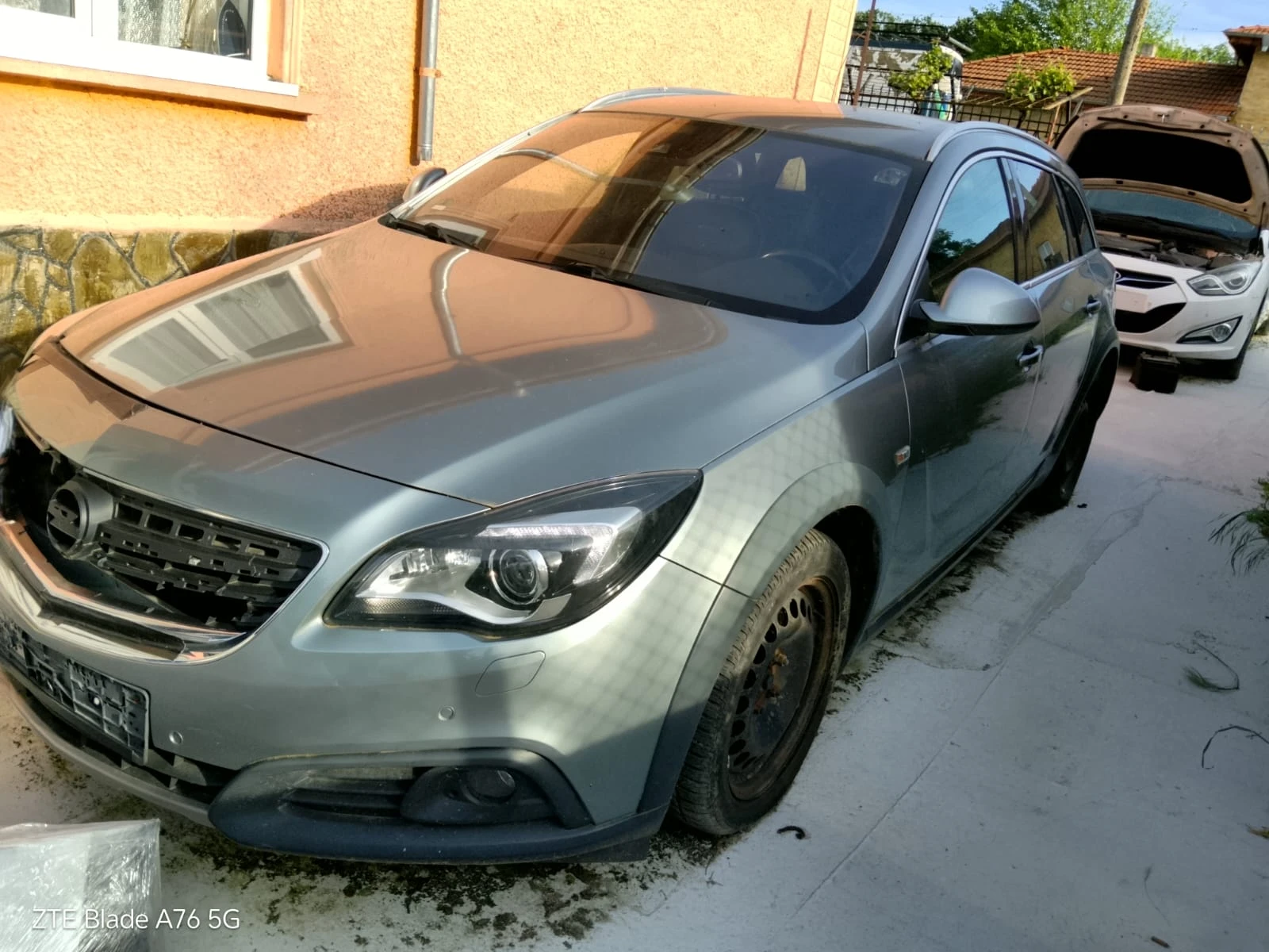 Opel Insignia, снимка 6 - Автомобили и джипове - 55839023