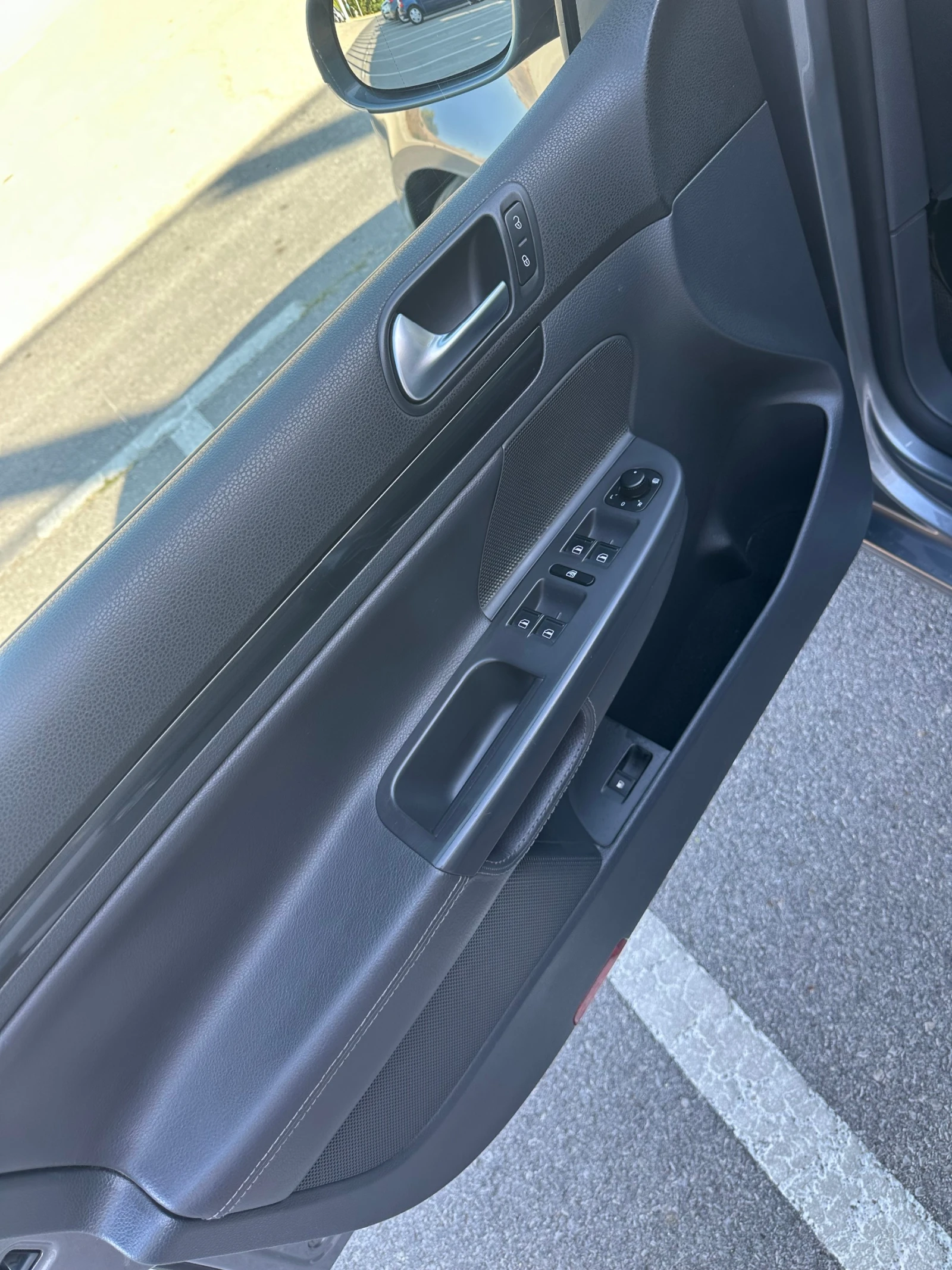 VW Golf 1.9TDI GT, снимка 4 - Автомобили и джипове - 55980551