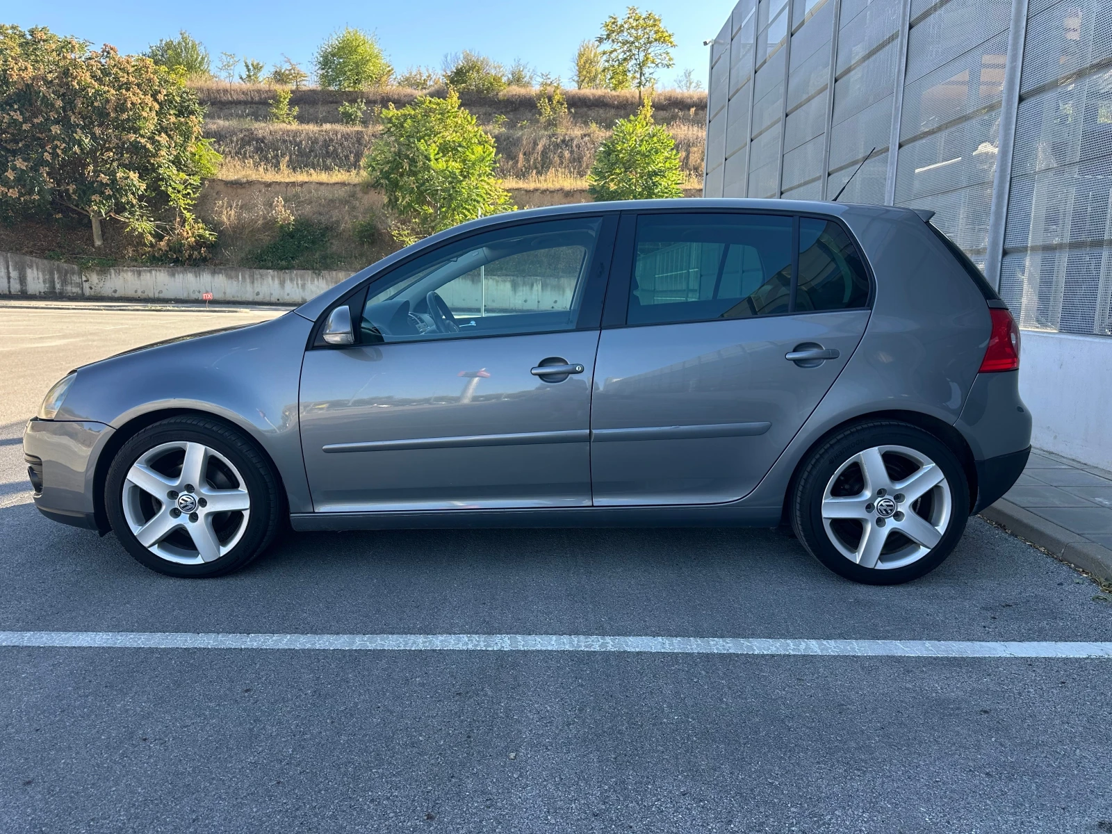 VW Golf 1.9TDI GT, снимка 2 - Автомобили и джипове - 55980551