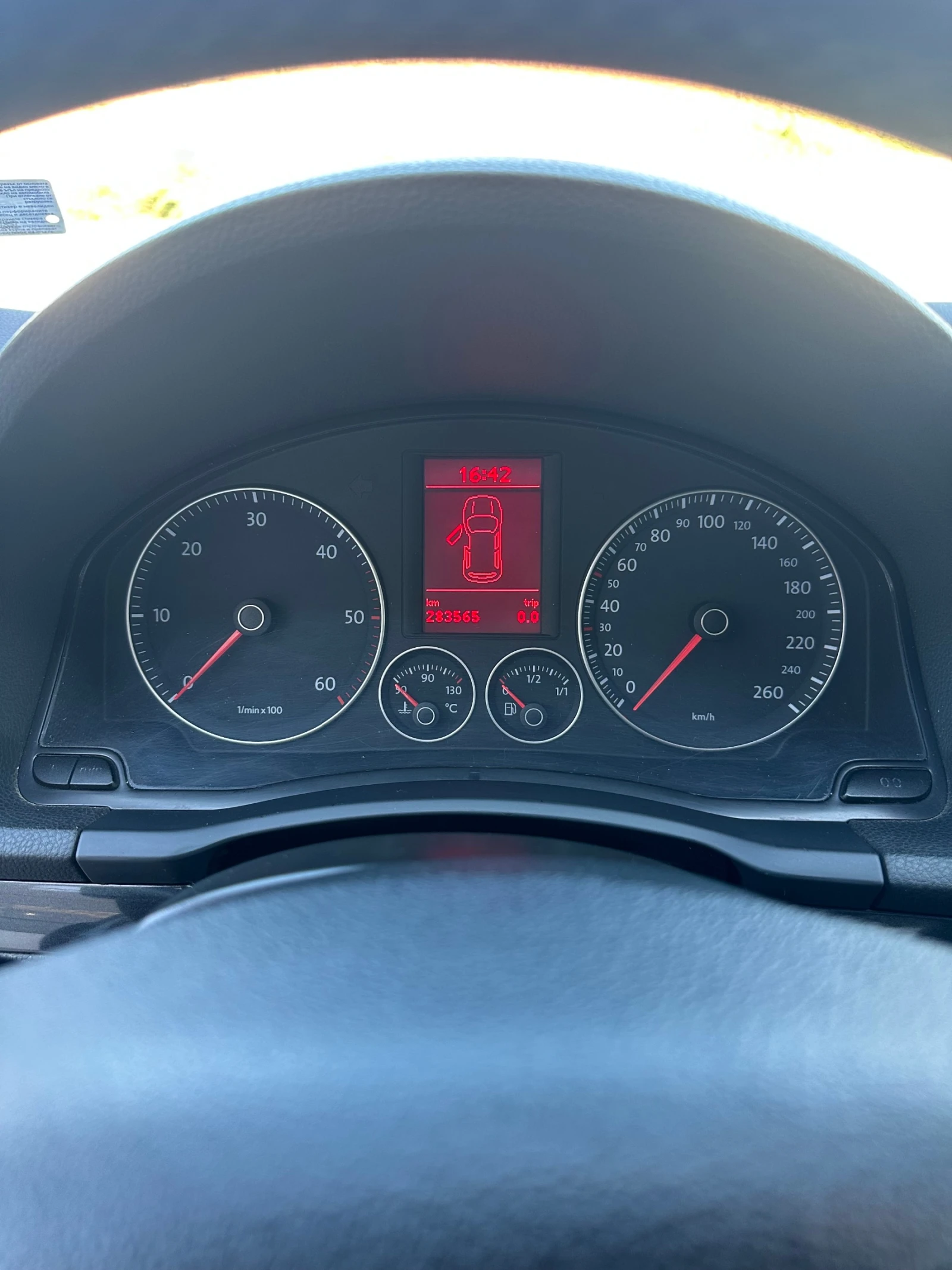 VW Golf 1.9TDI GT, снимка 5 - Автомобили и джипове - 55980551