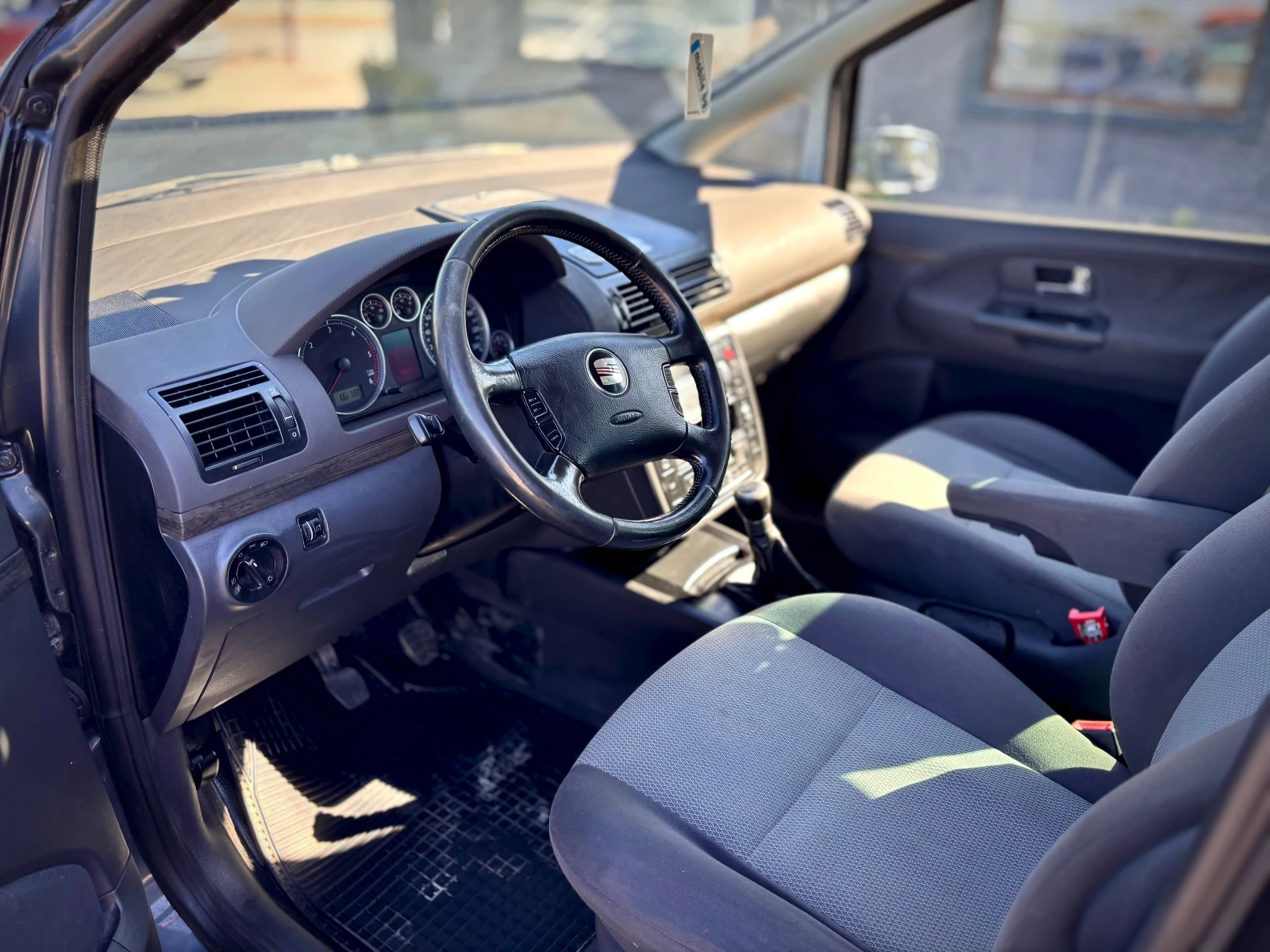 Seat Alhambra 4x4, снимка 9 - Автомобили и джипове - 56003081