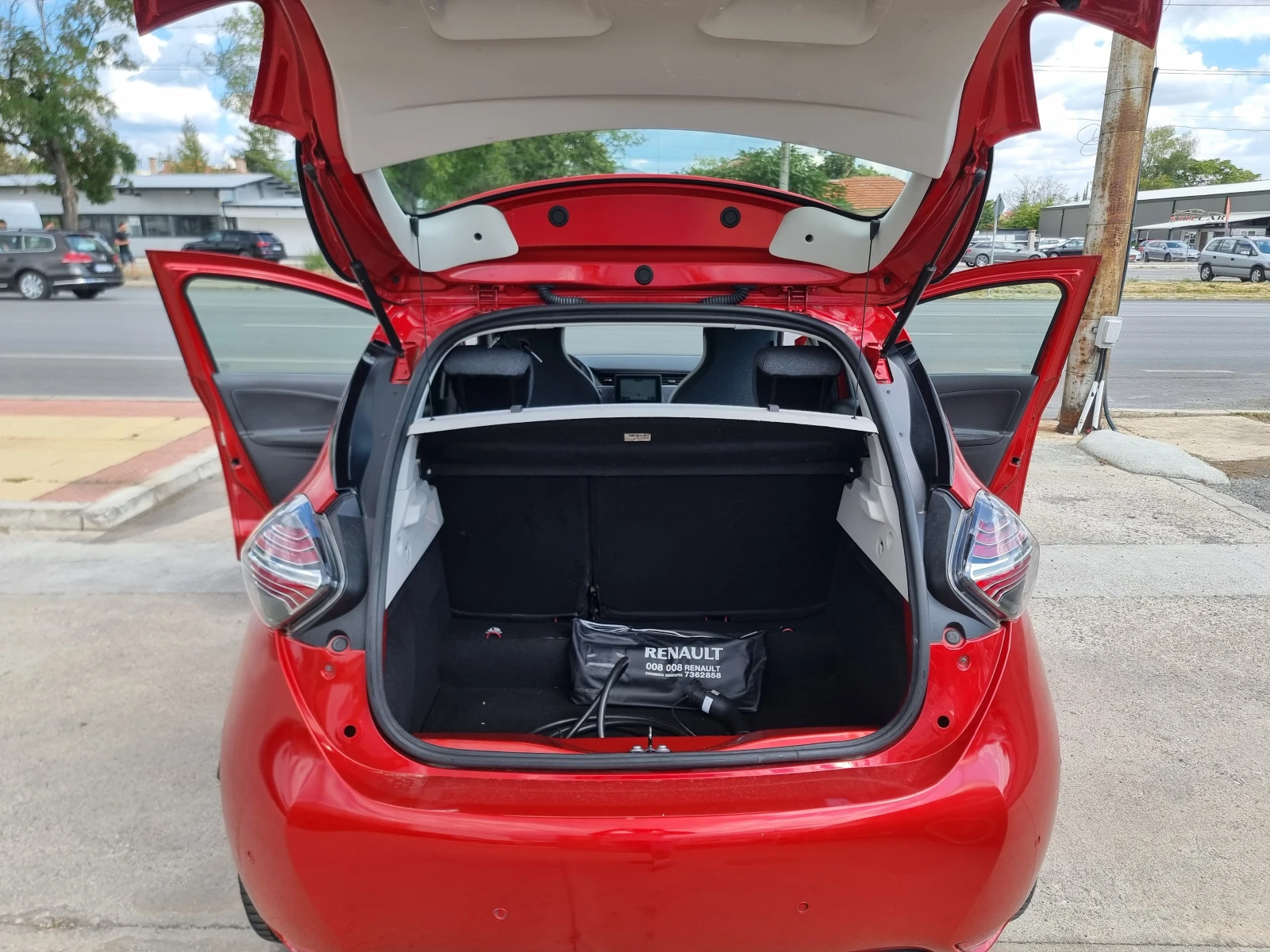 Renault Zoe Navi-Kamera-30.000km | Mobile.bg � ����������� 11