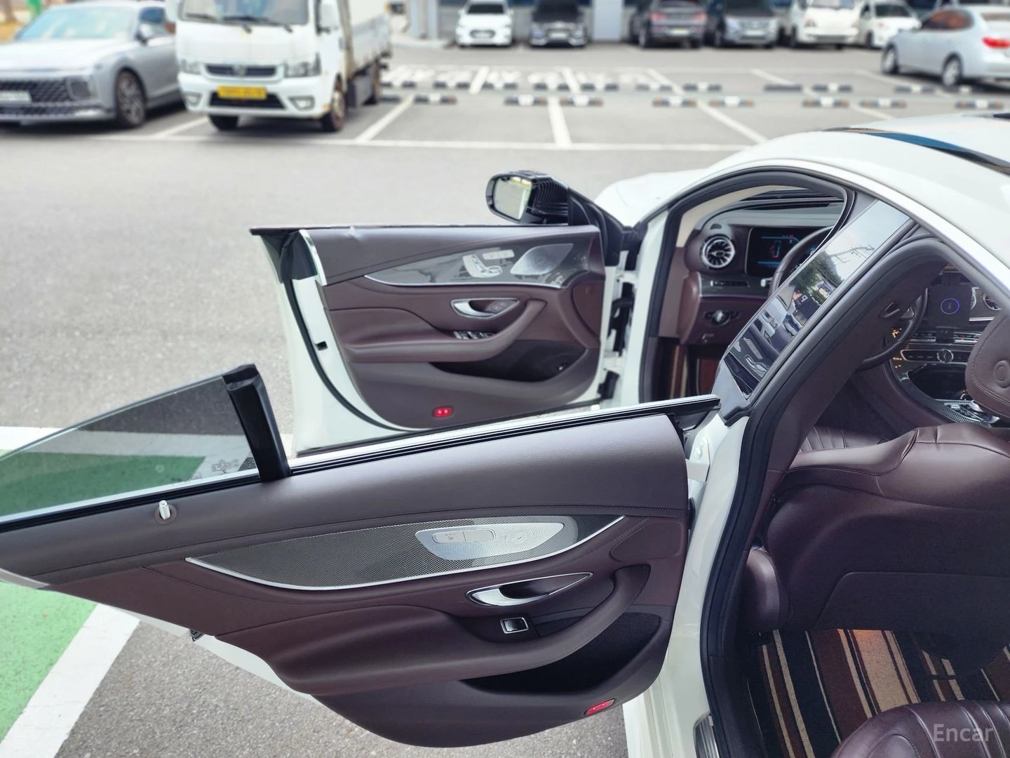 Mercedes-Benz CLS 300 63 AMG KIT* ���������* HUD* LED* ������ ���� | Mobile.bg � ����������� 14
