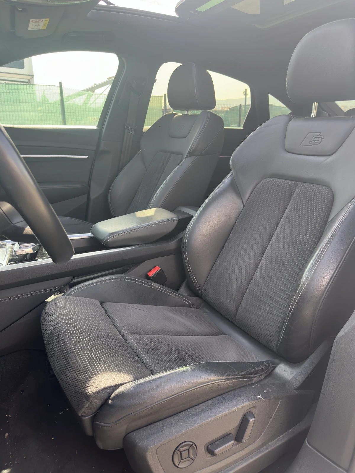 Audi E-Tron 55/408�.�/95KWh/S EDITION/PANO/B&O | Mobile.bg � ����������� 9