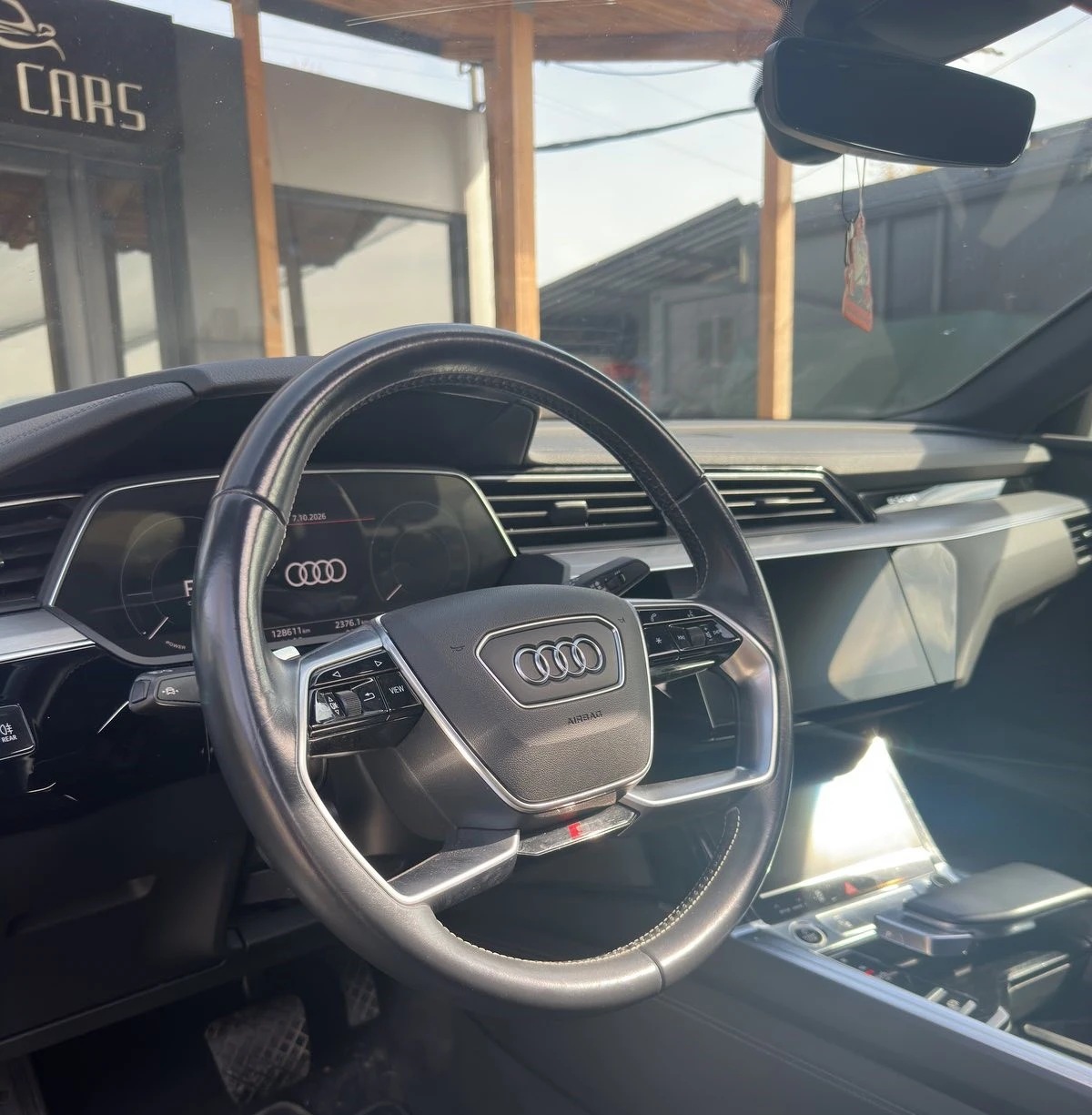 Audi E-Tron 55/408�.�/95KWh/S EDITION/PANO/B&O | Mobile.bg � ����������� 7