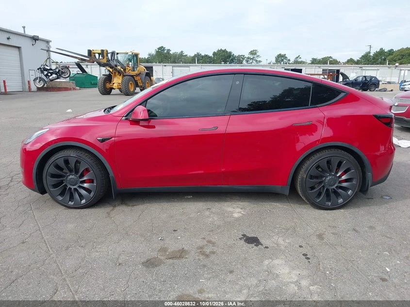 Tesla Model Y electric, снимка 14 - Автомобили и джипове - 56472004