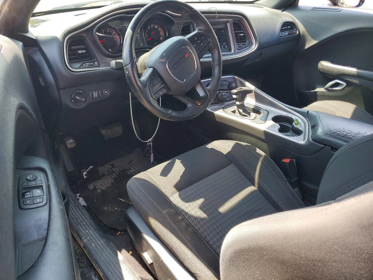 Dodge Challenger 5.7l R/T, снимка 8 - Автомобили и джипове - 56476621