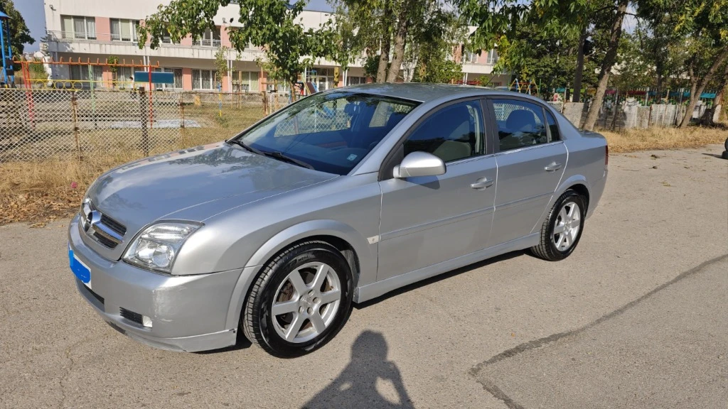 Opel Vectra C, снимка 4 - Автомобили и джипове - 56615680