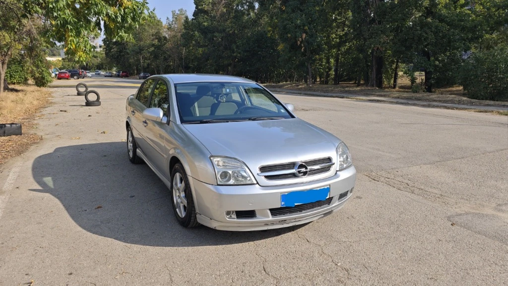 Opel Vectra C, снимка 2 - Автомобили и джипове - 56615680