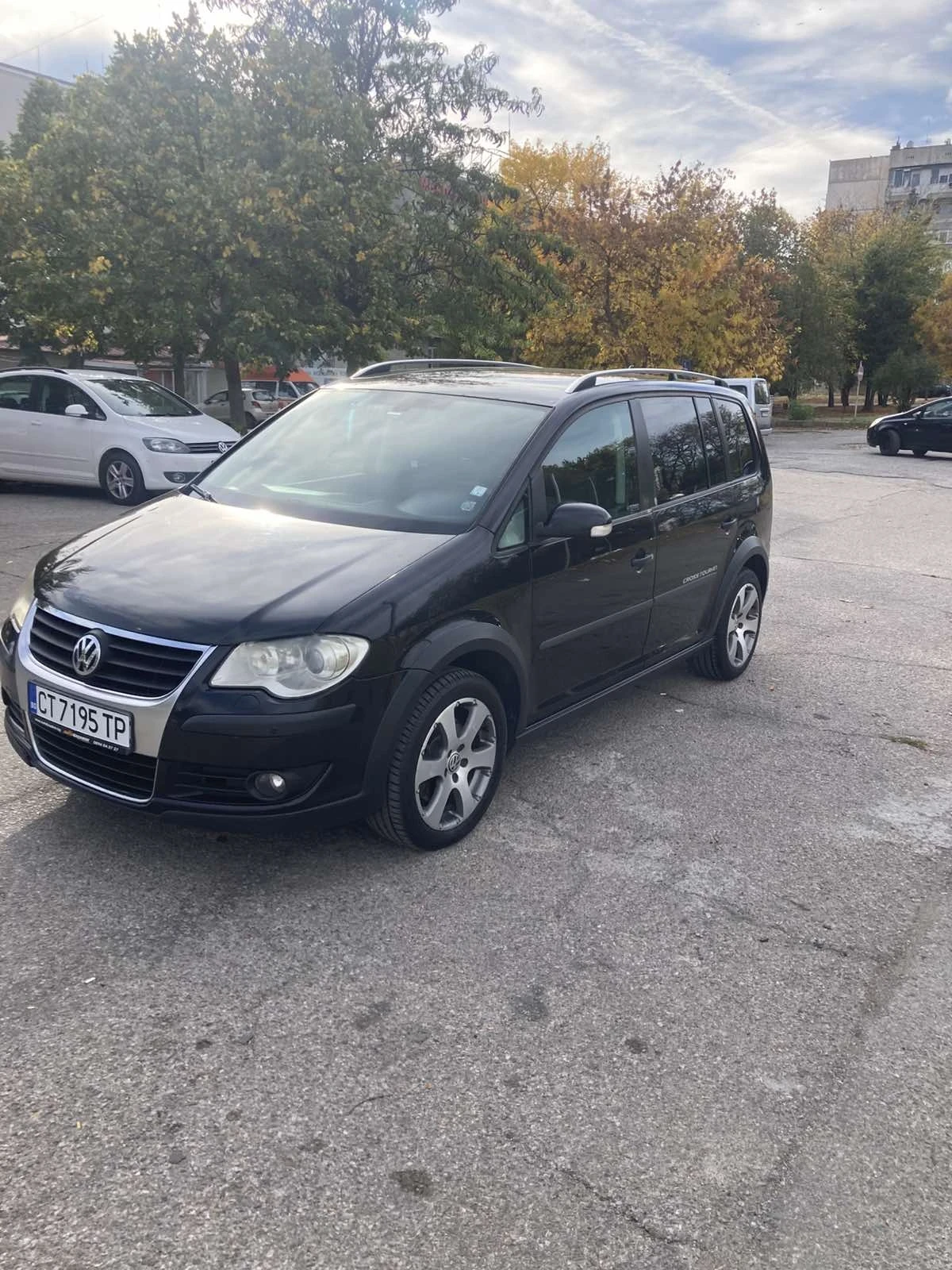 VW Touran, снимка 2 - Автомобили и джипове - 56634914