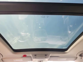 VW Tiguan SE/CARFAX/КОЖА/ПАНОРАМА/2 КЛЮЧА, снимка 13