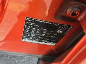 VW Tiguan SE/CARFAX/КОЖА/ПАНОРАМА/2 КЛЮЧА, снимка 16