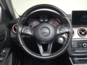 Mercedes-Benz GLA 200, снимка 13