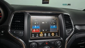 Jeep Cherokee 3.0D Overland WK2* КОЖА* ОБДУХВ* НАВИ* ПАНО* КАМЕР, снимка 13