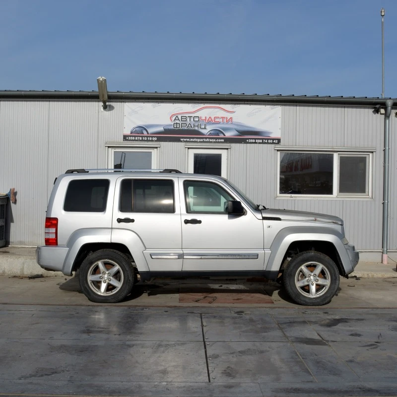 Jeep Cherokee 2.8 CRD, снимка 2 - Автомобили и джипове - 42367751