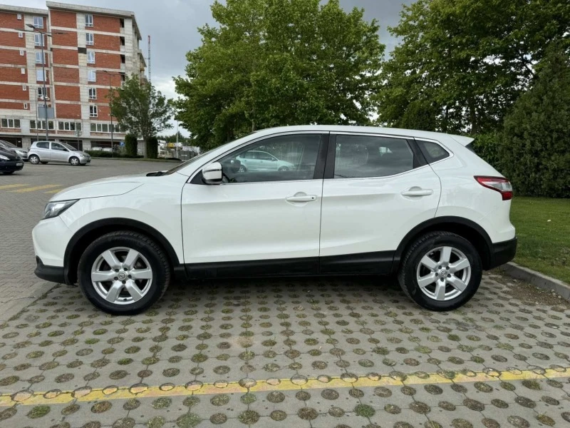 Nissan Qashqai 1.6 d automatic , снимка 2 - Автомобили и джипове - 46440354