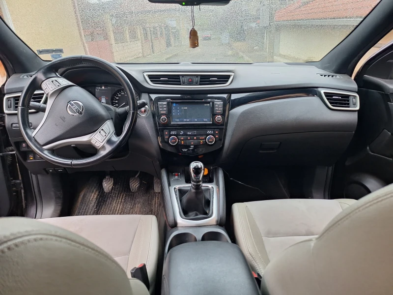 Nissan Qashqai Tekna 1.6 DCI 131к.с 4x4, снимка 4 - Автомобили и джипове - 48824316