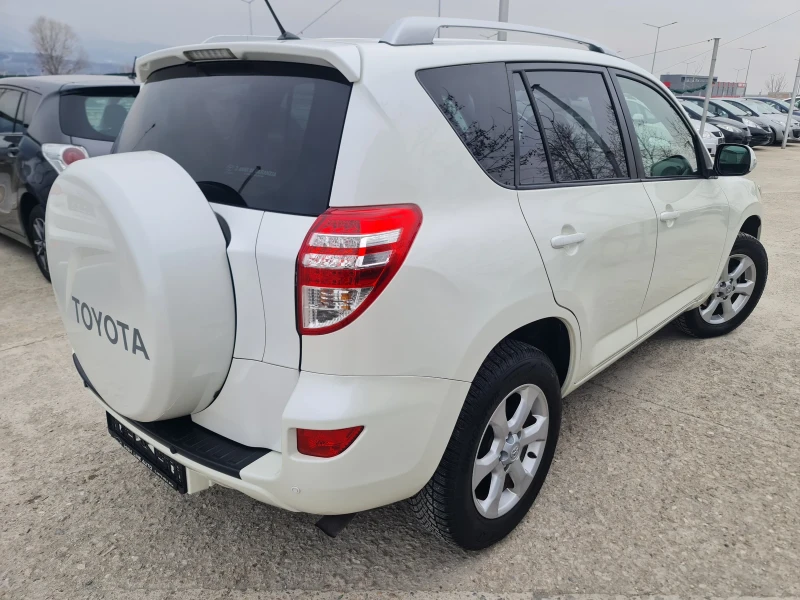 Toyota Rav4 2.2 D4D FaceLift 4х4 Navi Кожа, снимка 4 - Автомобили и джипове - 49281884