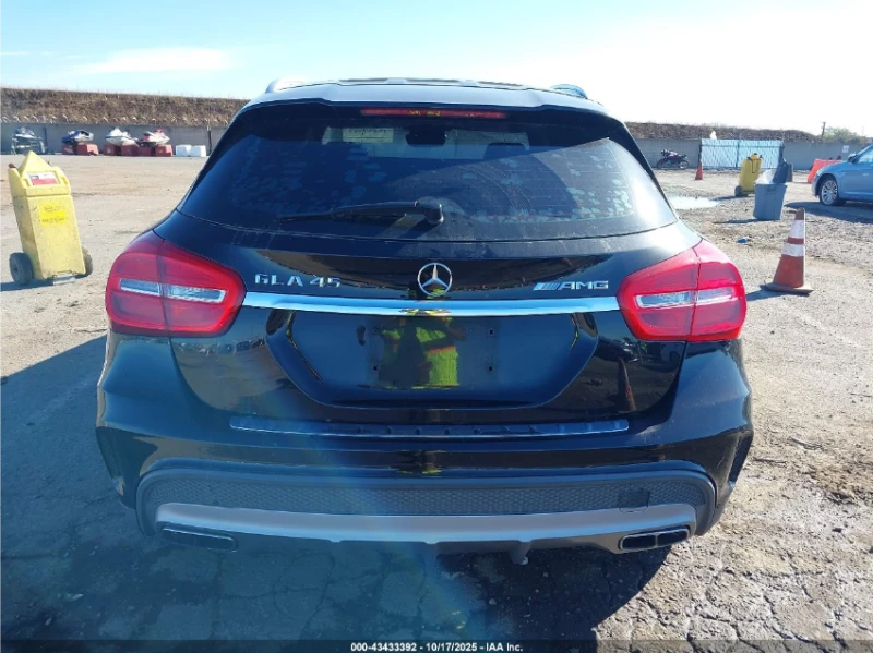 Mercedes-Benz GLA 45 AMG 4MATIC / HARMAN / ПОДГРЕВИ / ПАНОРАМА, снимка 5 - Автомобили и джипове - 52637596