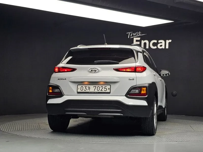 Hyundai Kona 1.6D - САМО 30% АВАНС, снимка 4 - Автомобили и джипове - 56028340