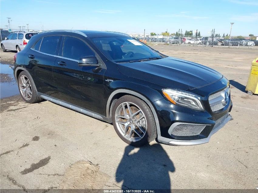 Mercedes-Benz GLA 45 AMG 4MATIC / HARMAN / ПОДГРЕВИ / ПАНОРАМА, снимка 1