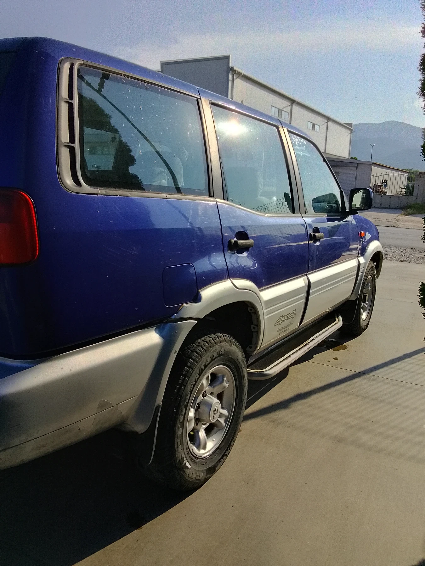 Nissan Terrano  - изображение 4