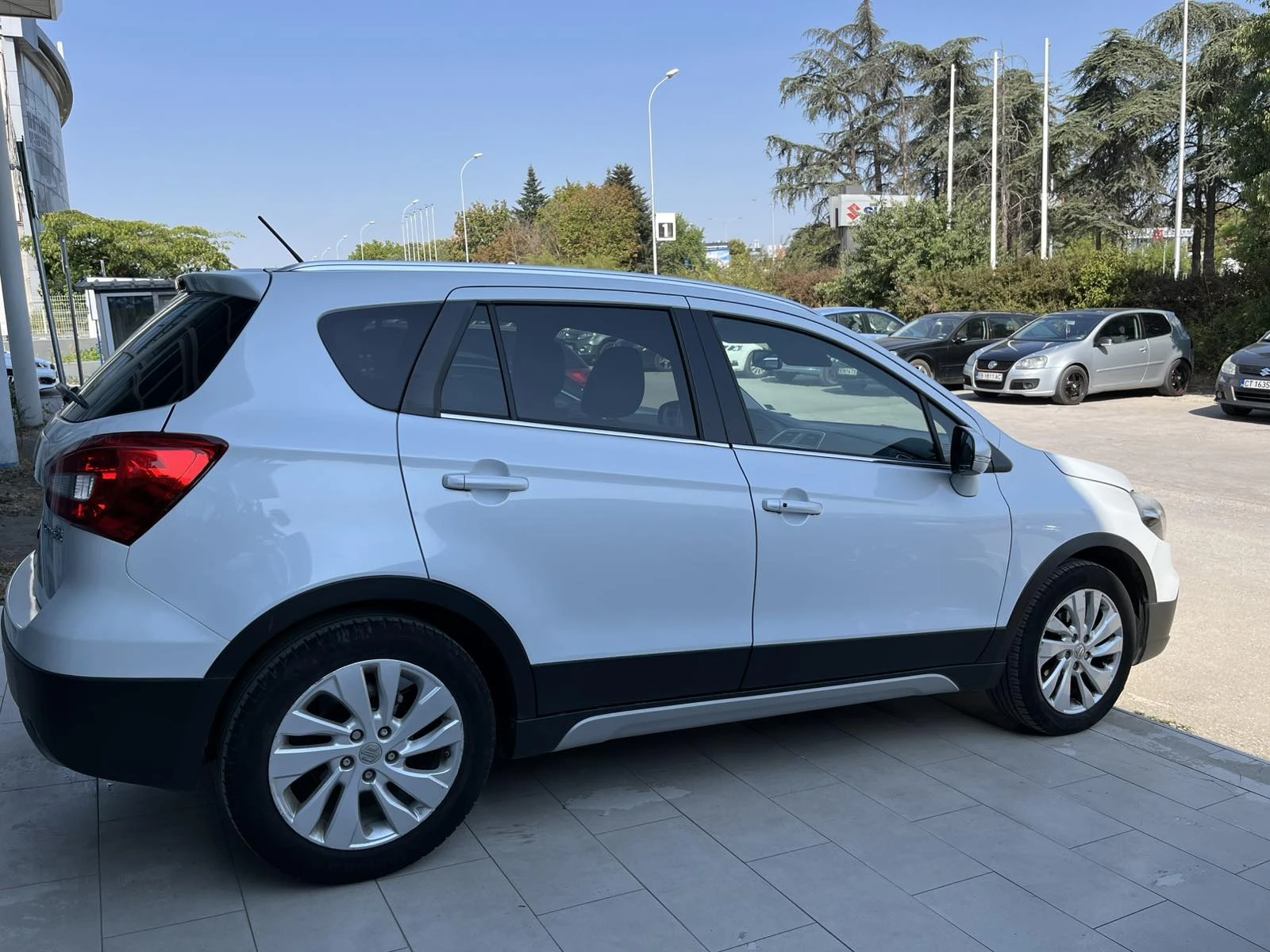 Suzuki SX4 S-Cross GL+  - изображение 9