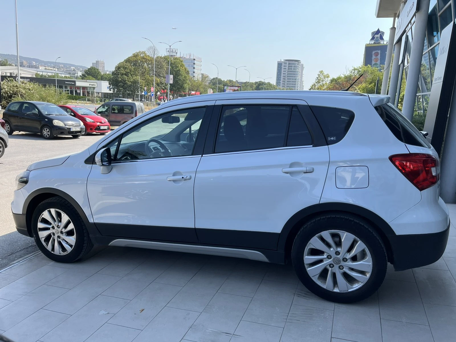 Suzuki SX4 S-Cross GL+  - изображение 5