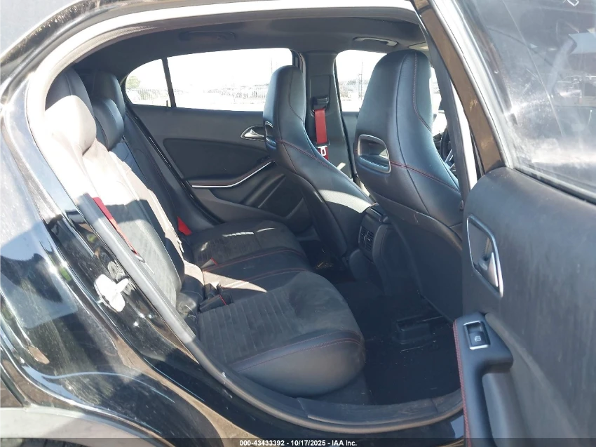 Mercedes-Benz GLA 45 AMG 4MATIC / HARMAN /  /  | Mobile.bg   9