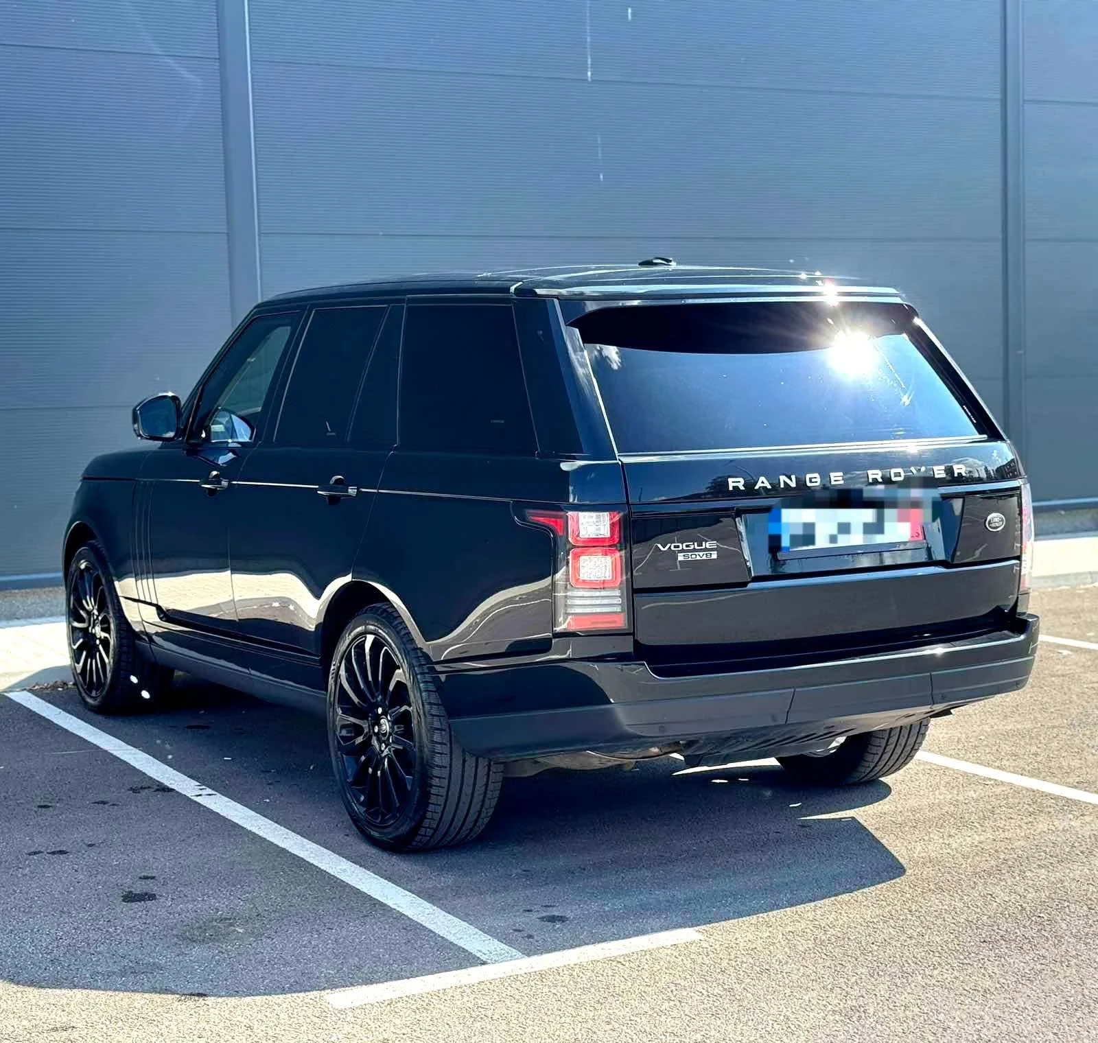 Land Rover Range rover VOGUE 4.4 SDV8 ОЧАКВАН ВНОС BLACK LINE ЛИЗИНГ 100% - изображение 6