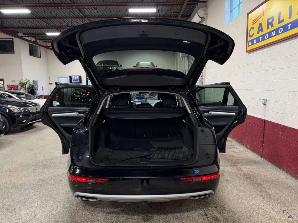 Audi Q5 * quattro Premium * CARFAX * ЦЕНА ДО БГ - изображение 9