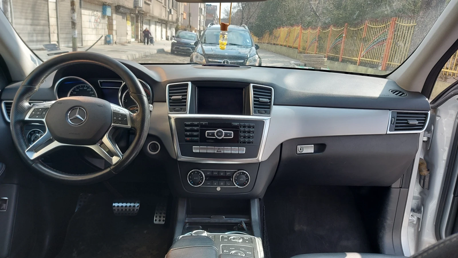 Mercedes-Benz ML 350, снимка 12 - Автомобили и джипове - 53593252