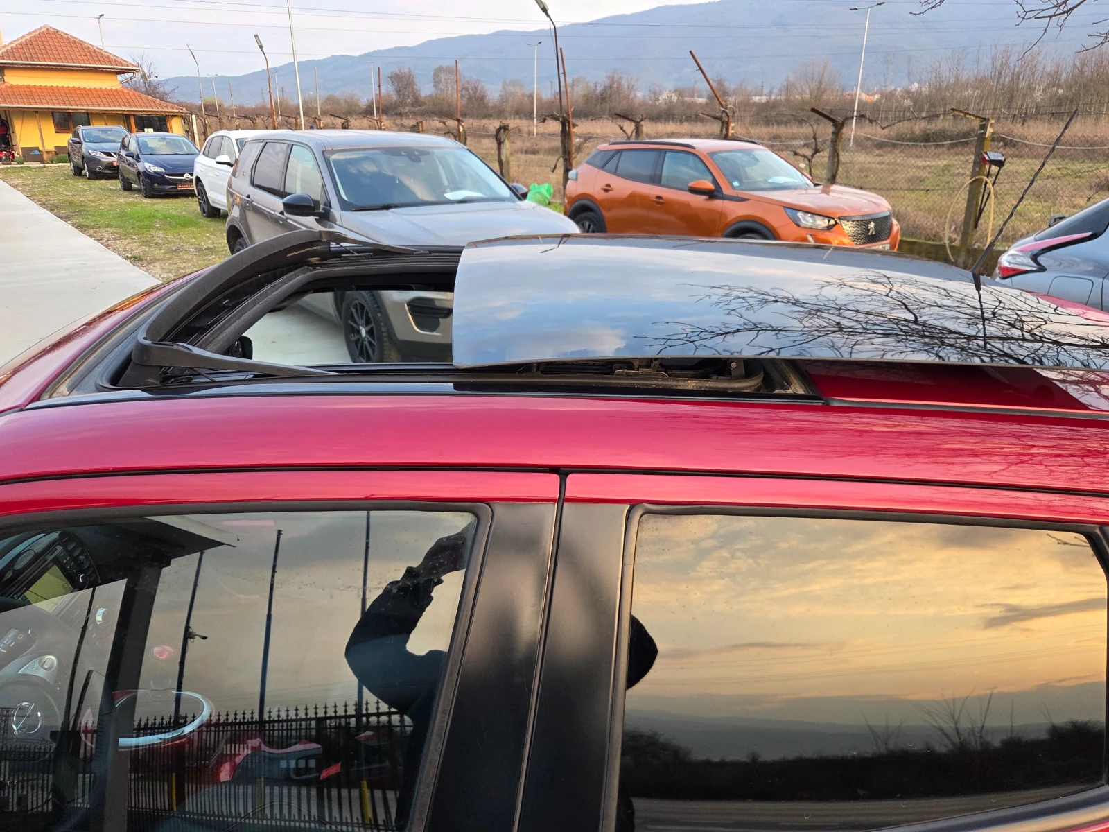 Nissan Juke 1.5 DCI* PANORAMA* TEKNA* 360-KAMERA* STAR-STOP* *, снимка 8 - Автомобили и джипове - 53763069