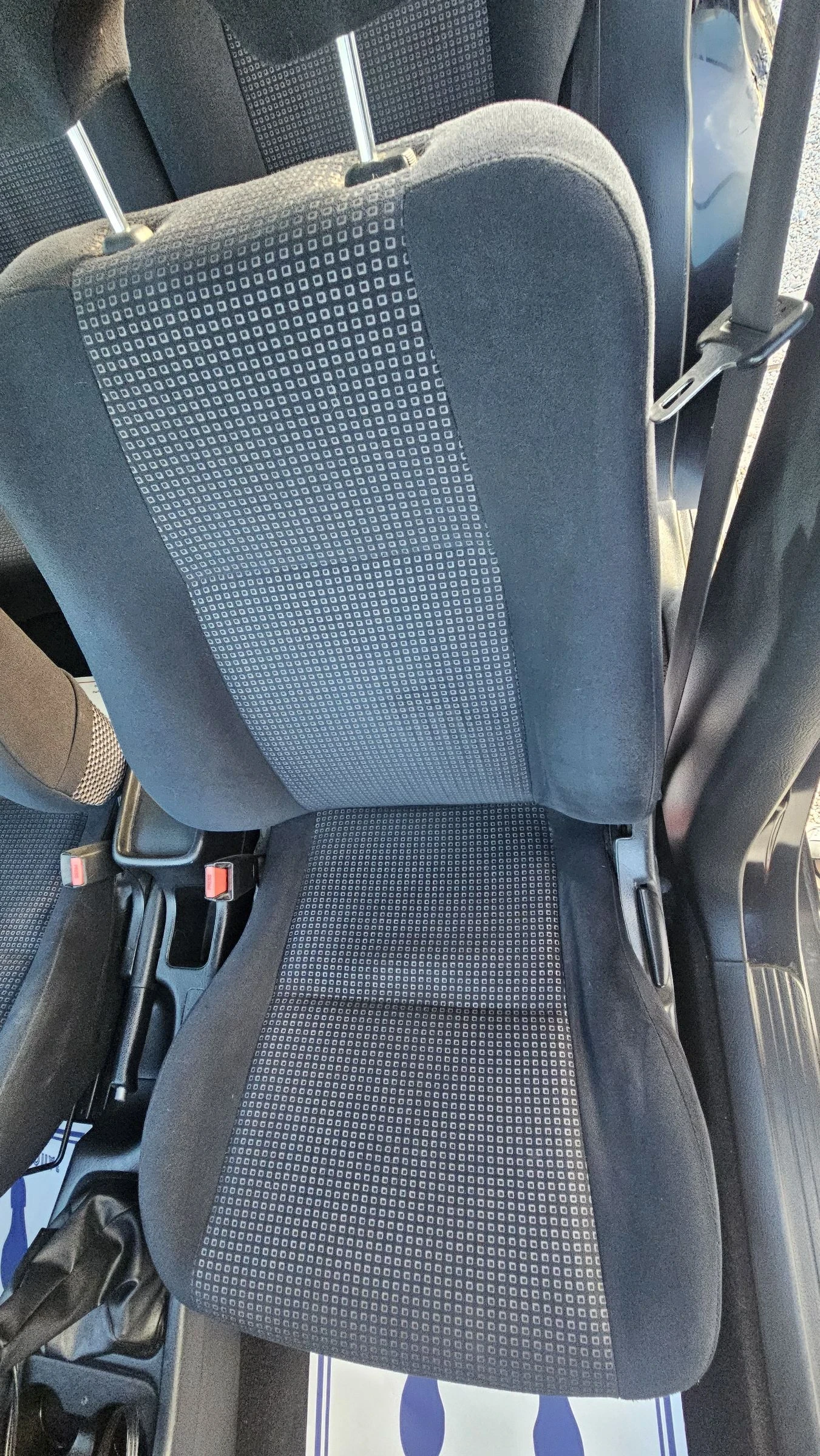 Honda Hr-v 1.6i 4?4 Клима.4врати.ТОП.състояние, снимка 12 - Автомобили и джипове - 54444461