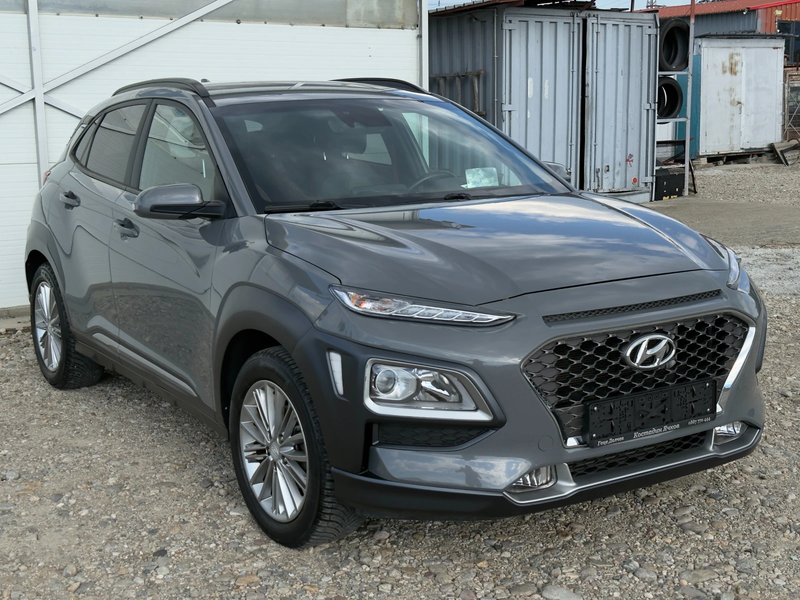 Hyundai Kona 1.6 CRDI Автомат/Сервизна история/Head-up/Лизинг, снимка 2 - Автомобили и джипове - 55062644