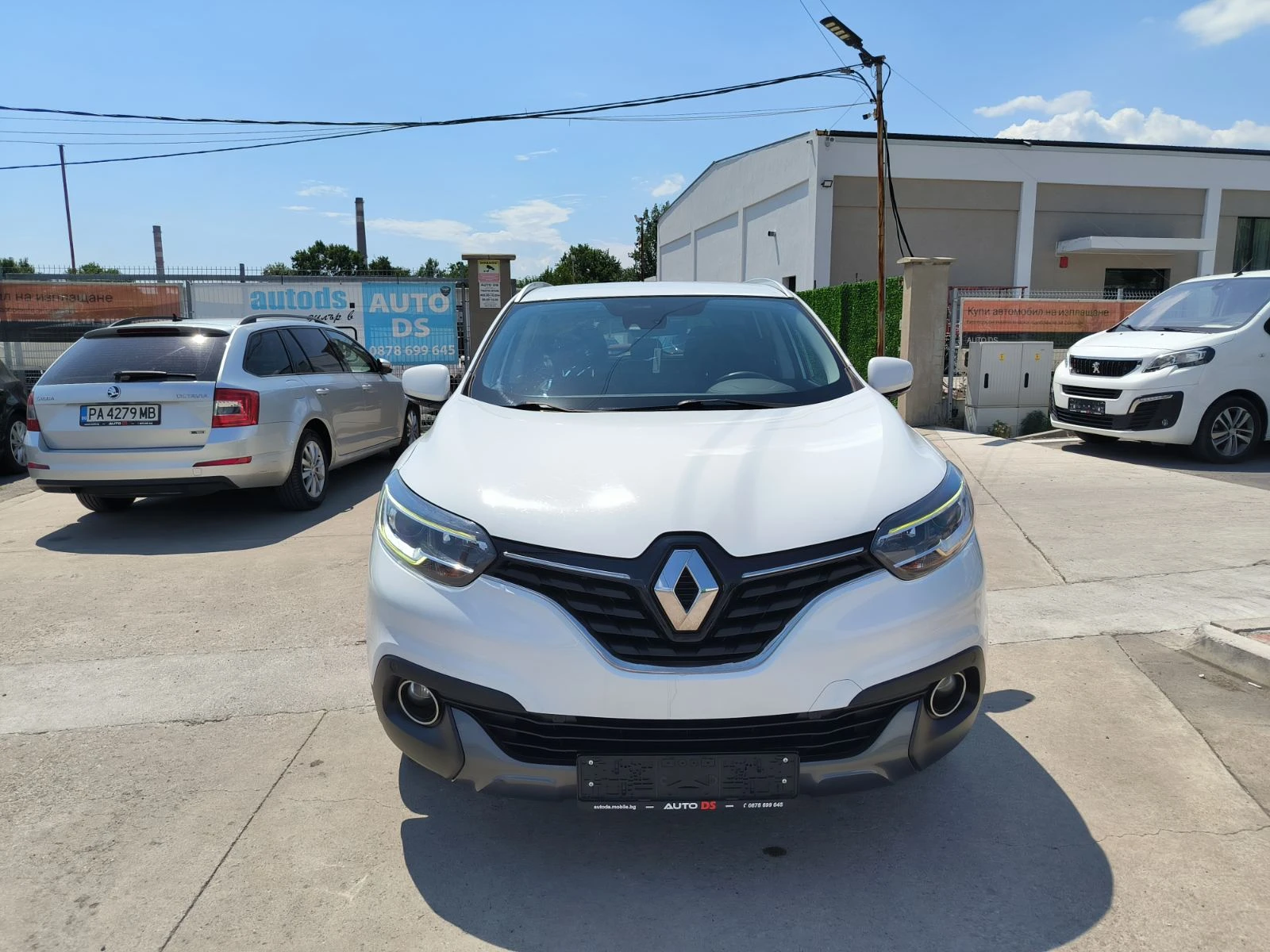 Renault Kadjar 1.5d-6sk-Navi-Keyless-Kamera-Euro-6B, снимка 2 - Автомобили и джипове - 55274596
