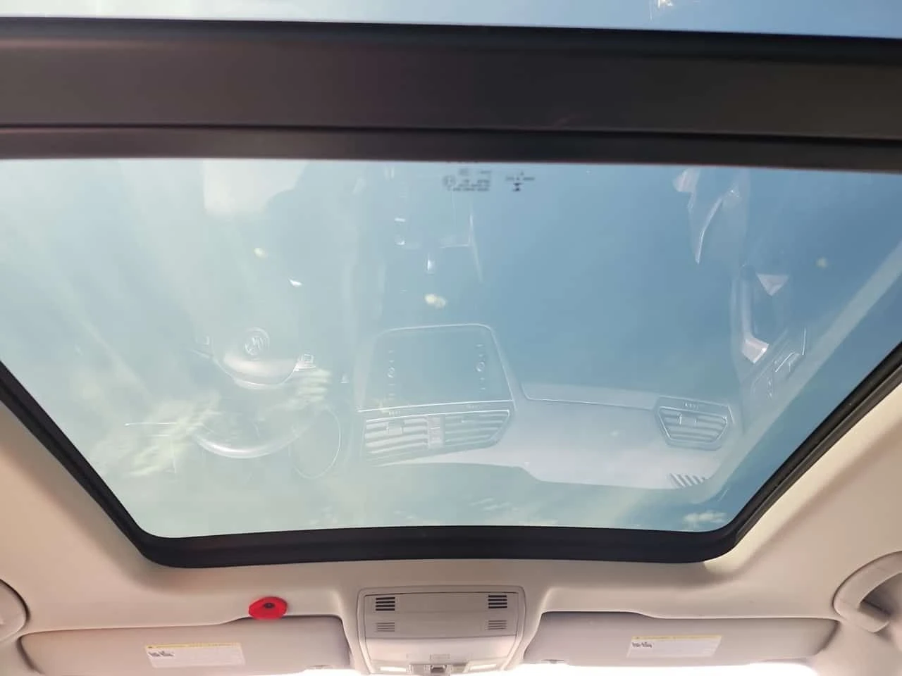 VW Tiguan SE/CARFAX/КОЖА/ПАНОРАМА/2 КЛЮЧА, снимка 13 - Автомобили и джипове - 55468884