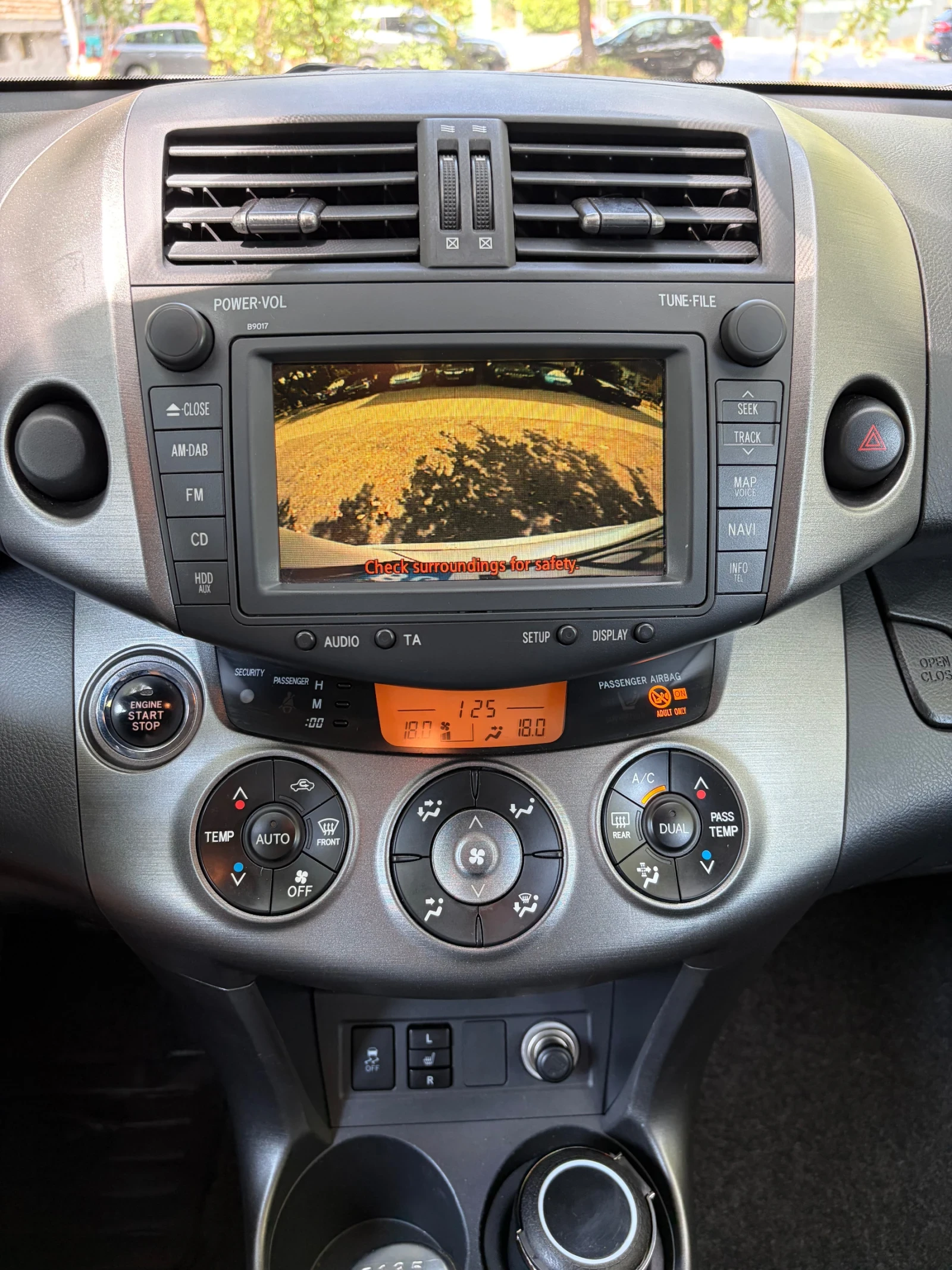 Toyota Rav4, снимка 7 - Автомобили и джипове - 55606712